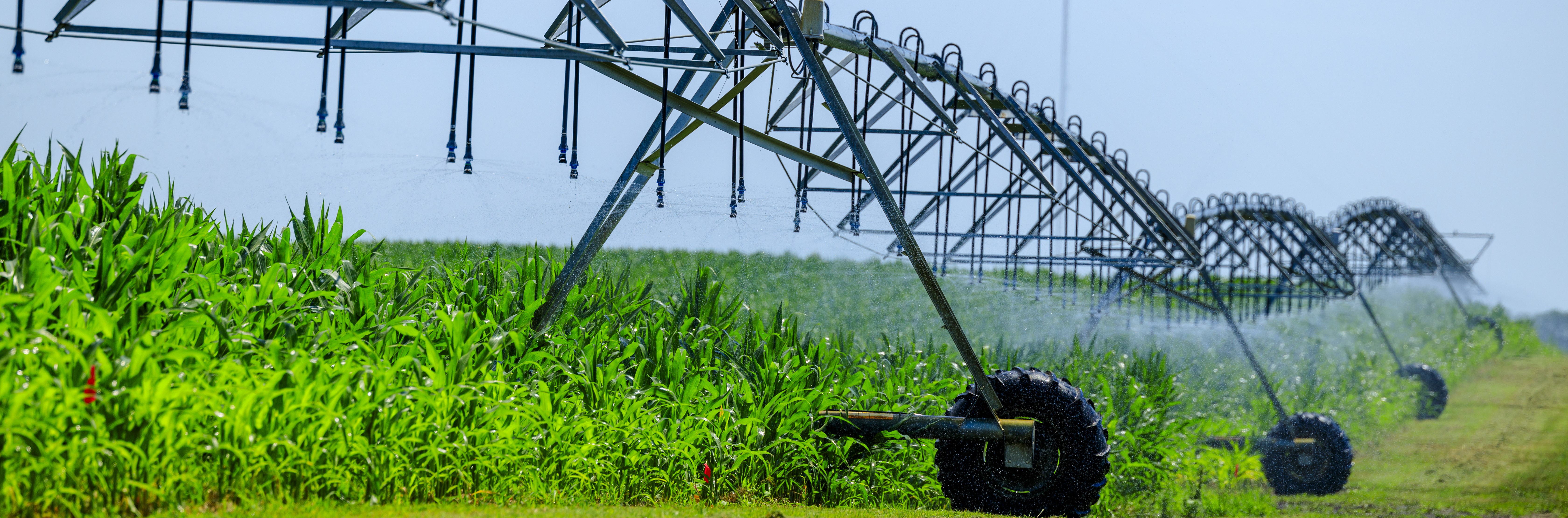 Center pivot irrigation system